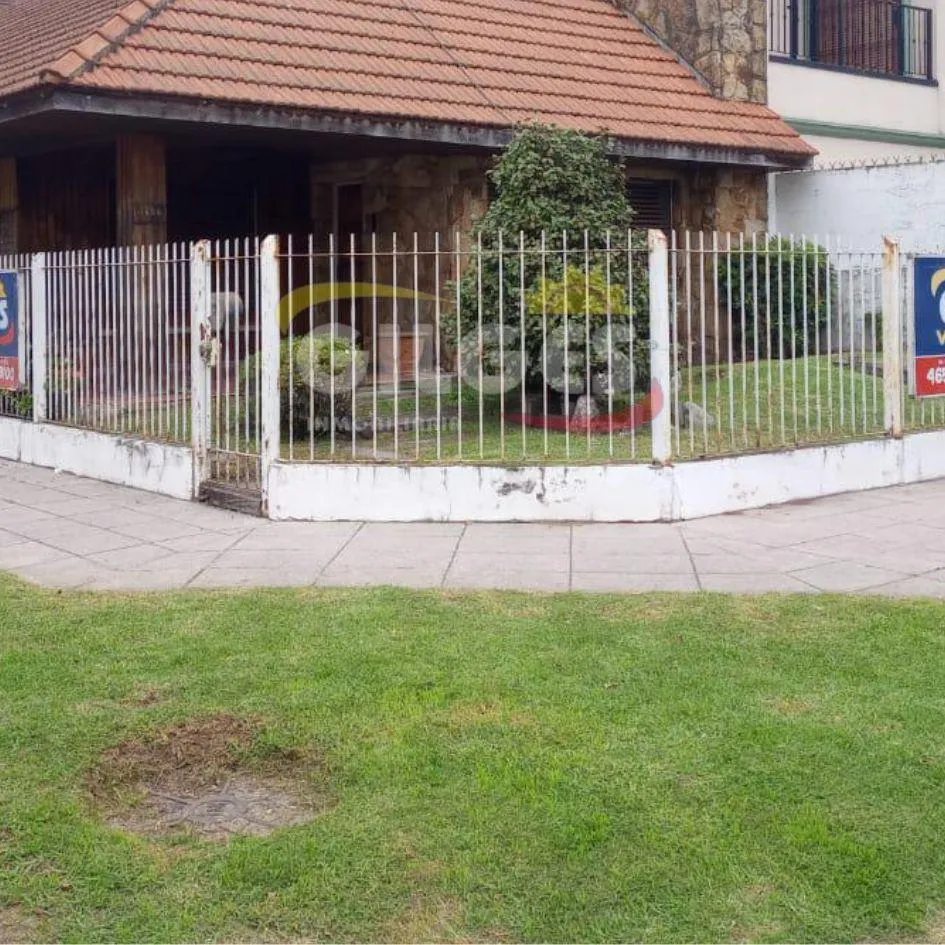 Casa en DEFENSA al 1600, Haedo