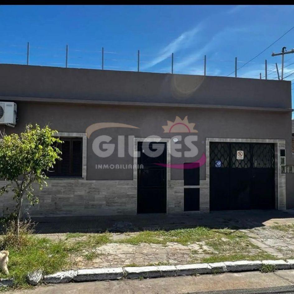 Casa en PAMPA al 4200
