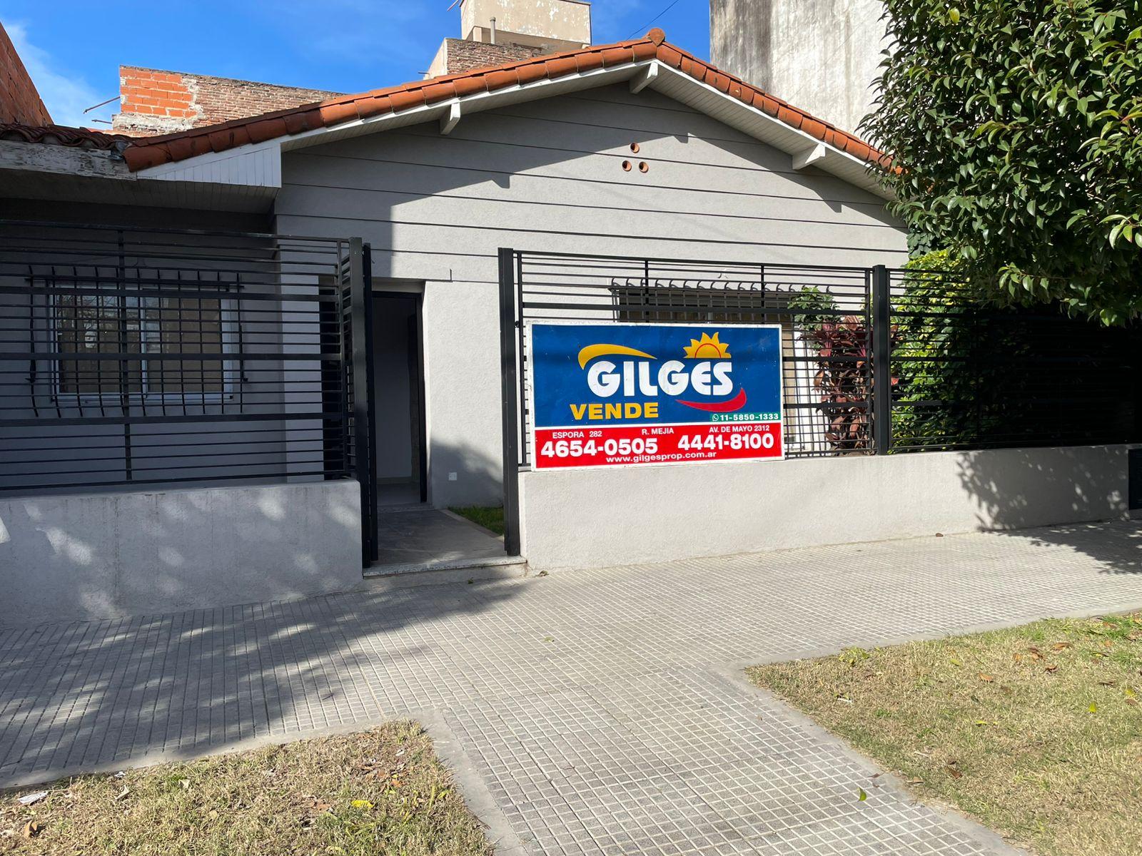 Casa en EMILIO MITRE al 200