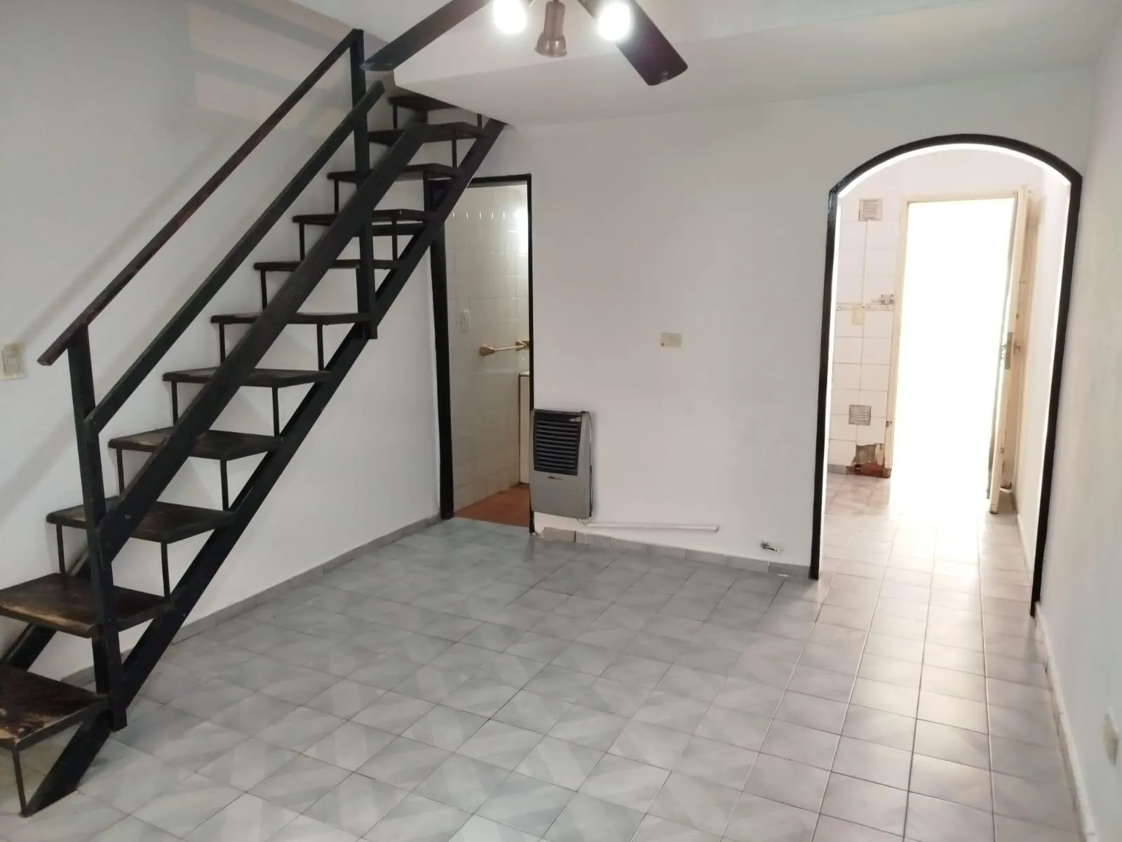 Departamento en LARREA al 800, Ramos Mejia