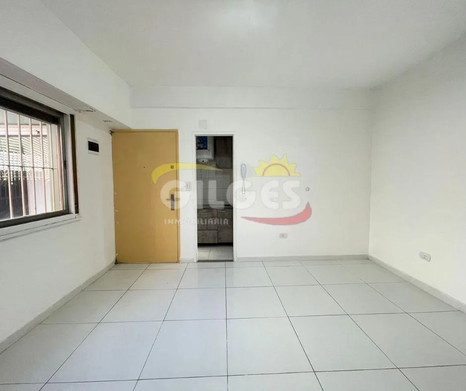 Departamento en BOLIVAR  al 200, Ramos Mejia