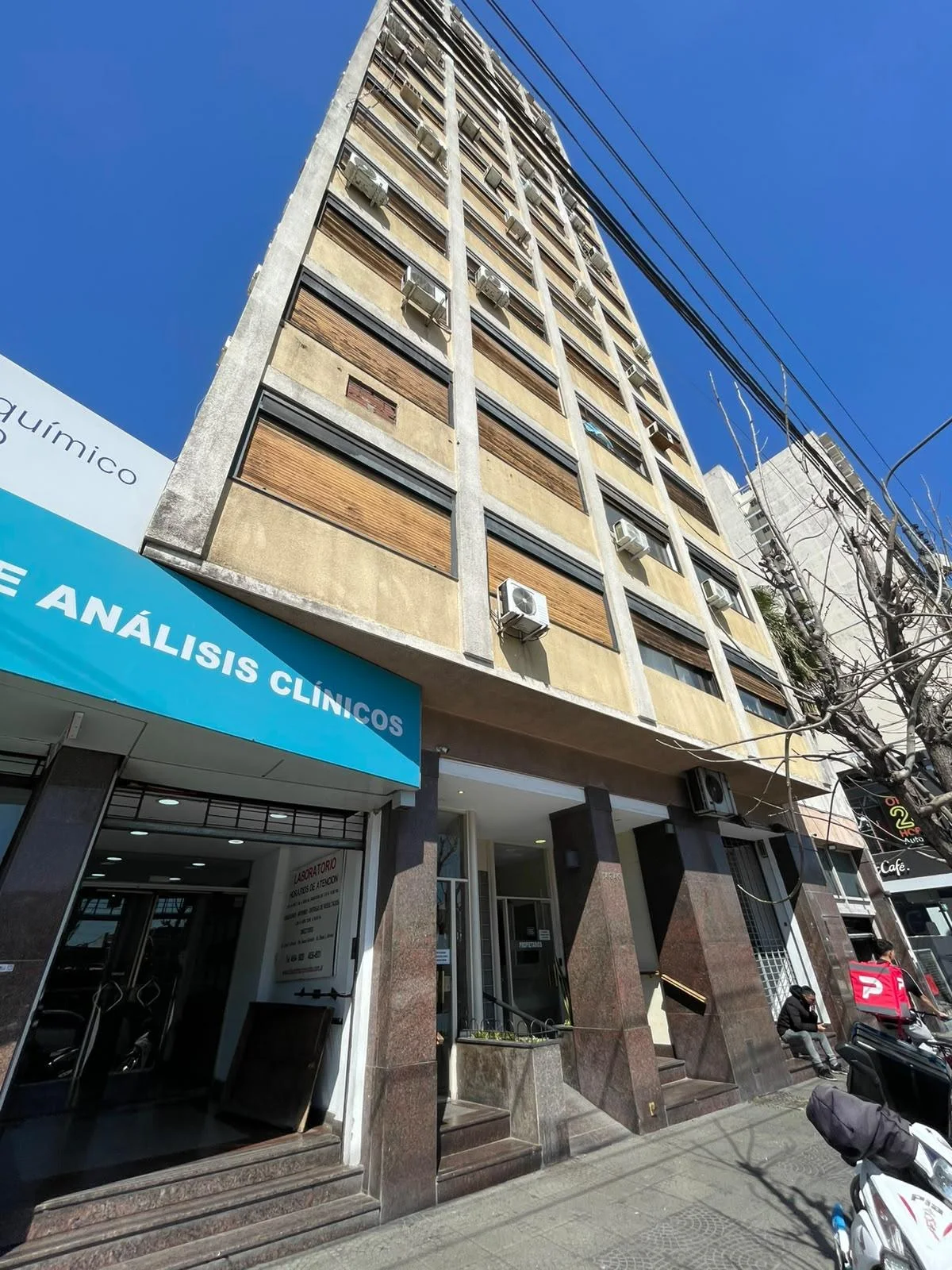 Departamento en RIVADAVIA  al 14300