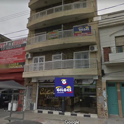 Local en AV RIVADAVIA al 12500