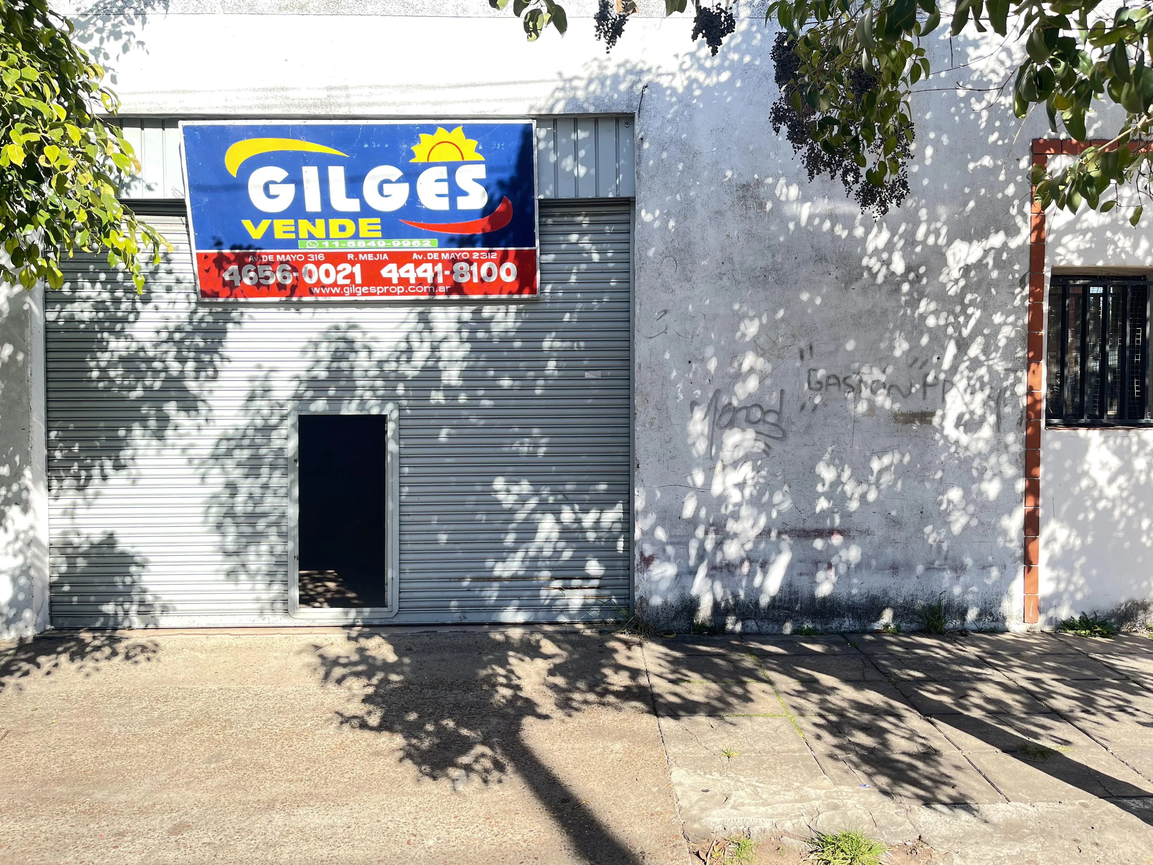 Galpón en Pasteur al 2400