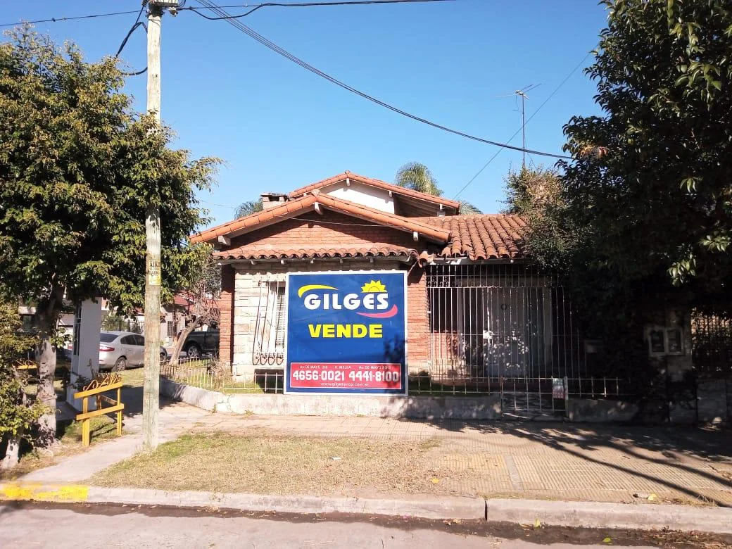 Casa en BERON DE ASTRADA al 1700