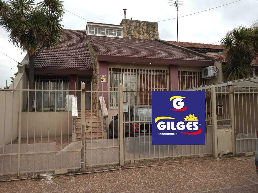 Casa en RAFAEL AMATO al 1200