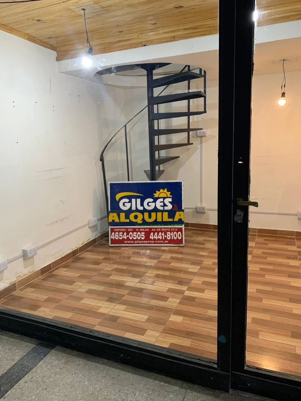 Local en AV. RIVADAVIA al 12600