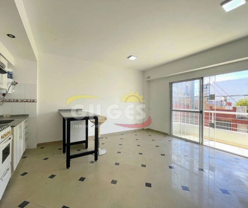 Departamento en CERRITO  al 600