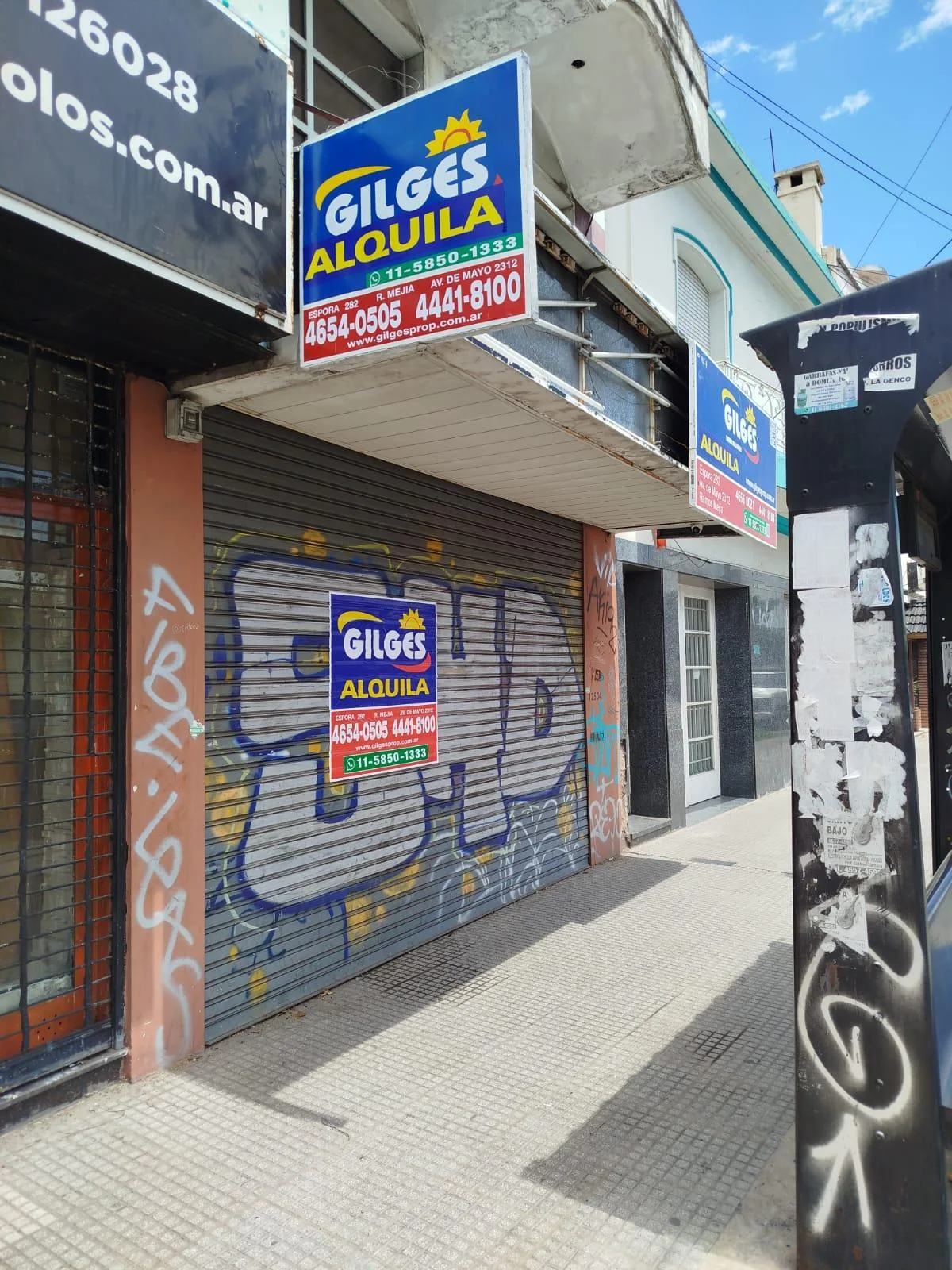 Local en AV. RIVADAVIA al 12500