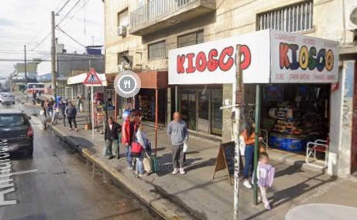 Local en ALMAFUERTE al 3500
