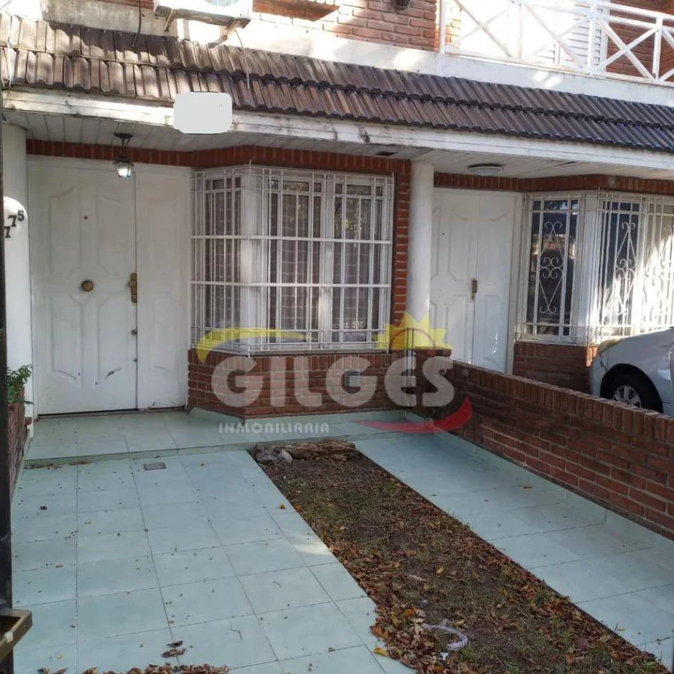 Departamento en SARRATEA  al 700