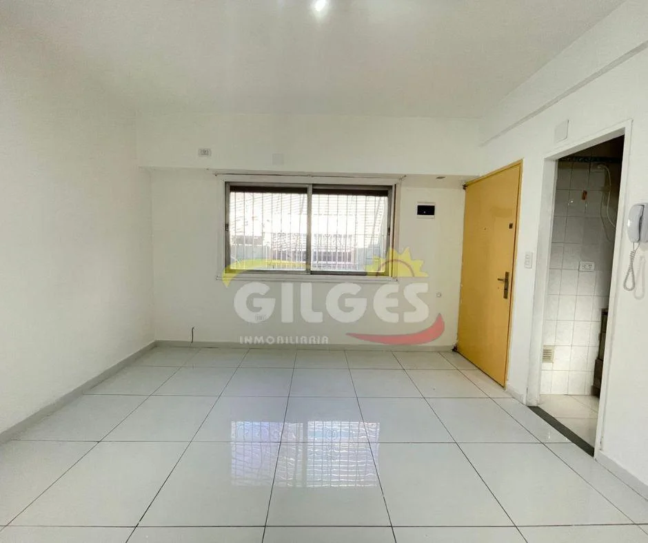 Oficina en BOLIVAR  al 200