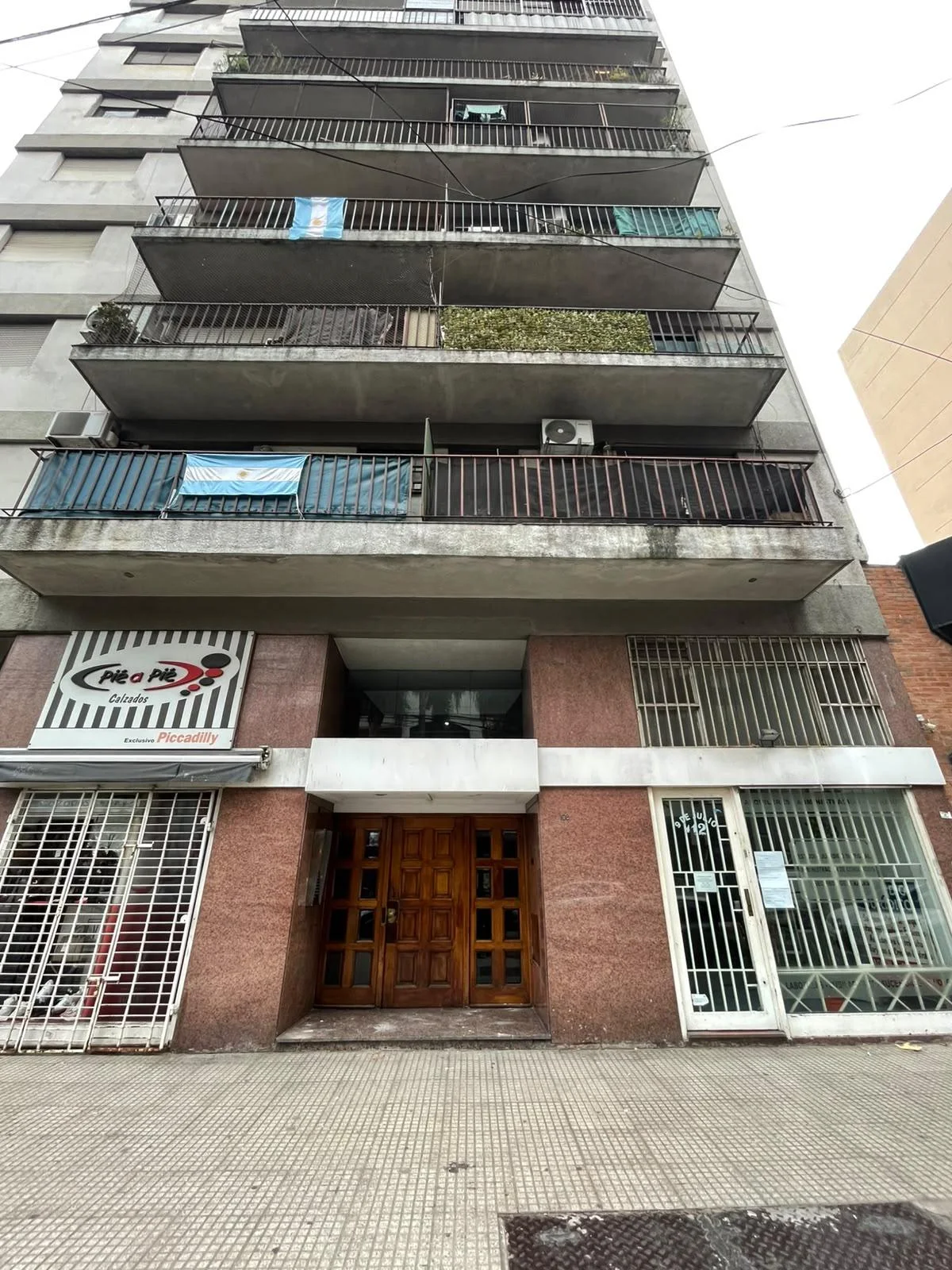 Departamento en 9 DE JULIO al 100