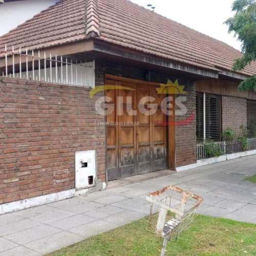 Casa en DEFENSA al 1600