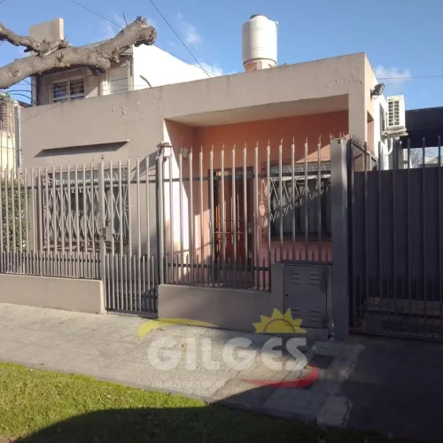 Casa en CAPDEVILA  al 700