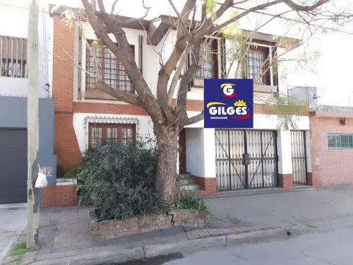 Casa en LOS ANDES al 900