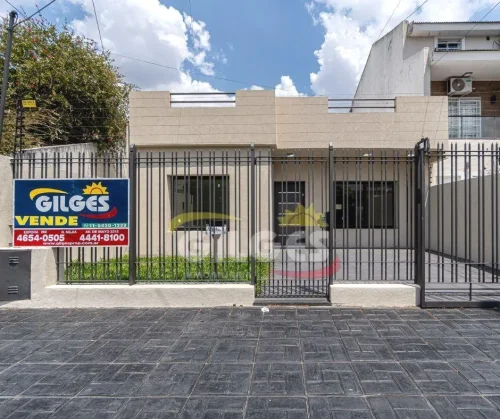 Casa en CONSTITUCIÓN al 2500