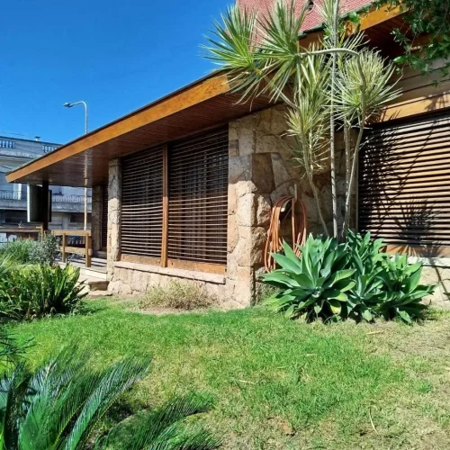 Casa en AV. GRAL. PAZ al 13400