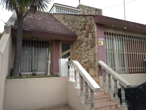 Casa en RAFAEL AMATO al 1200