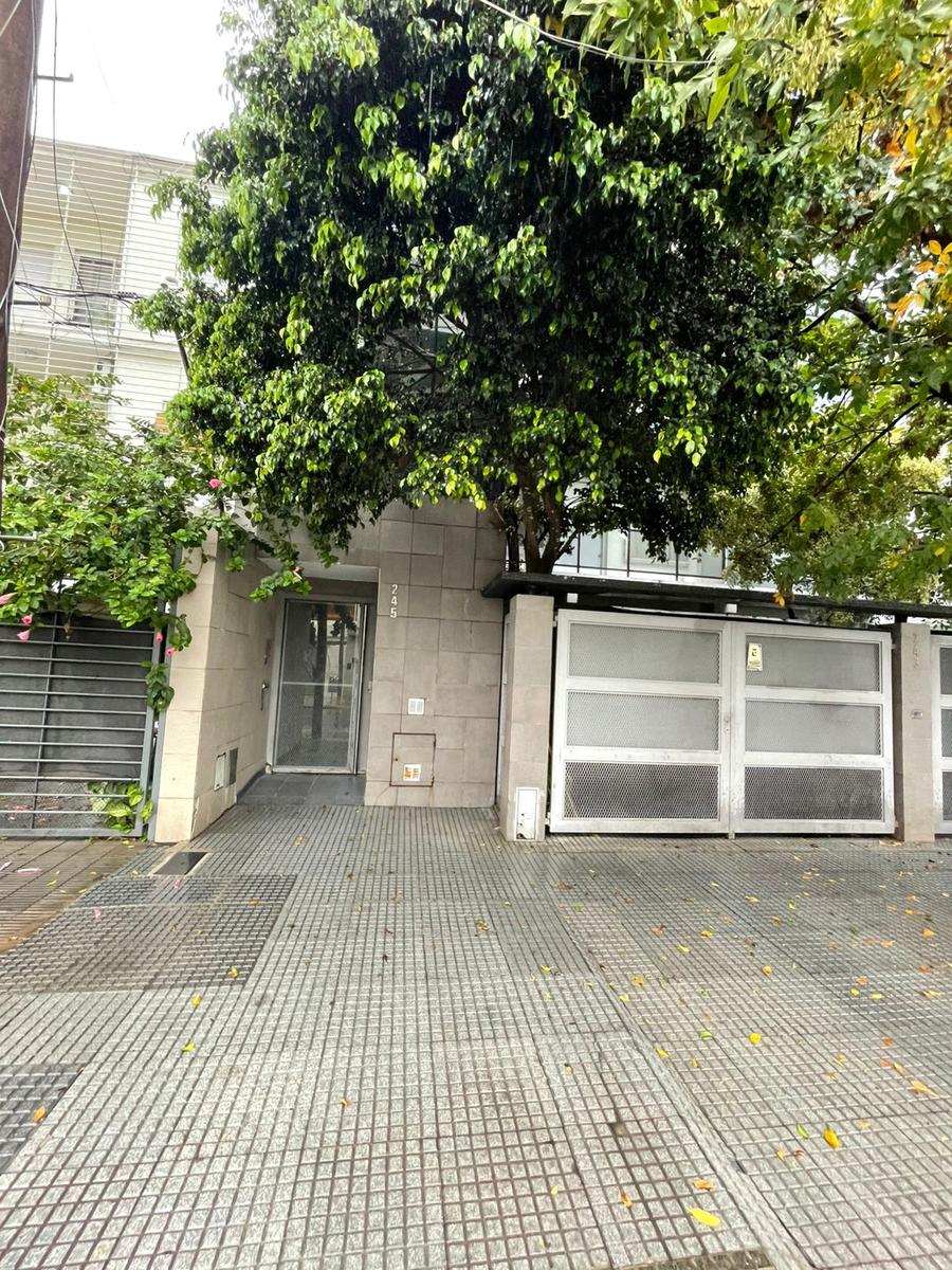 Departamento 2 ambientes planta baja,  muy buen estado