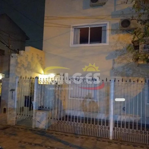 Departamento en MAESTRA LASCANO  al 400
