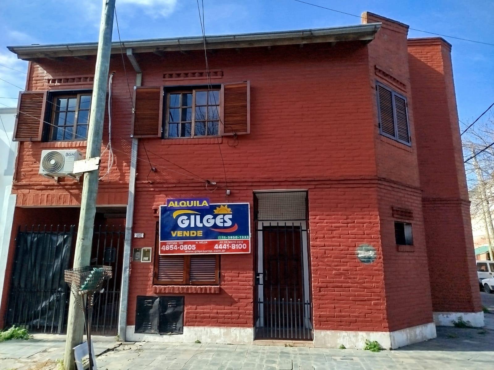 Departamento 2 Ambiente  Pta. Baja  al frente   en LARREA  al 1000