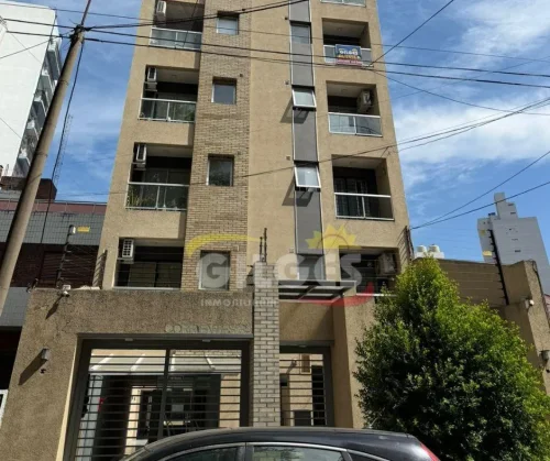 Departamento en BELGRANO  al 200