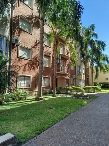 Departamento en MAESTRA LASCANO  al 300