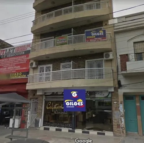 Local en AV RIVADAVIA al 12500
