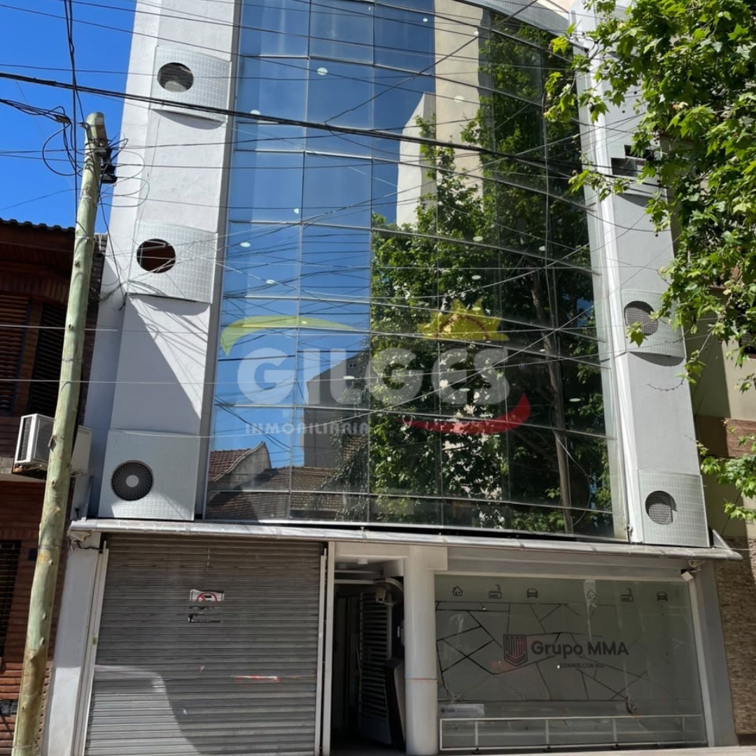 Importante Edificio Inteligente en 3 plantas en Ramos Mejía. Destino comercial